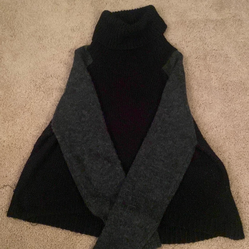 Super cute sweater. Size M women’s.